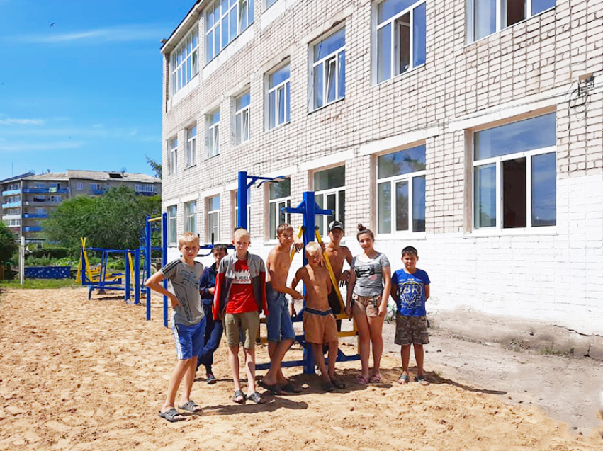 Современная спортивная площадка появилась у воспитанников детского центра в Сретенском районе